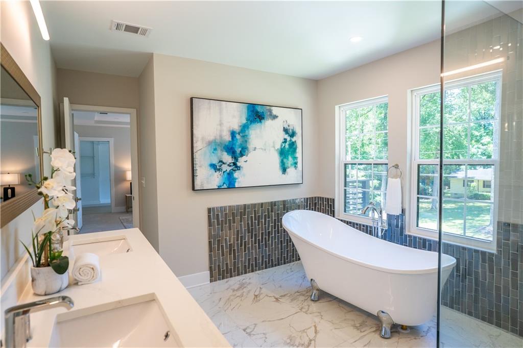 4366 Bradley Drive, Snellville, Georgia image 23