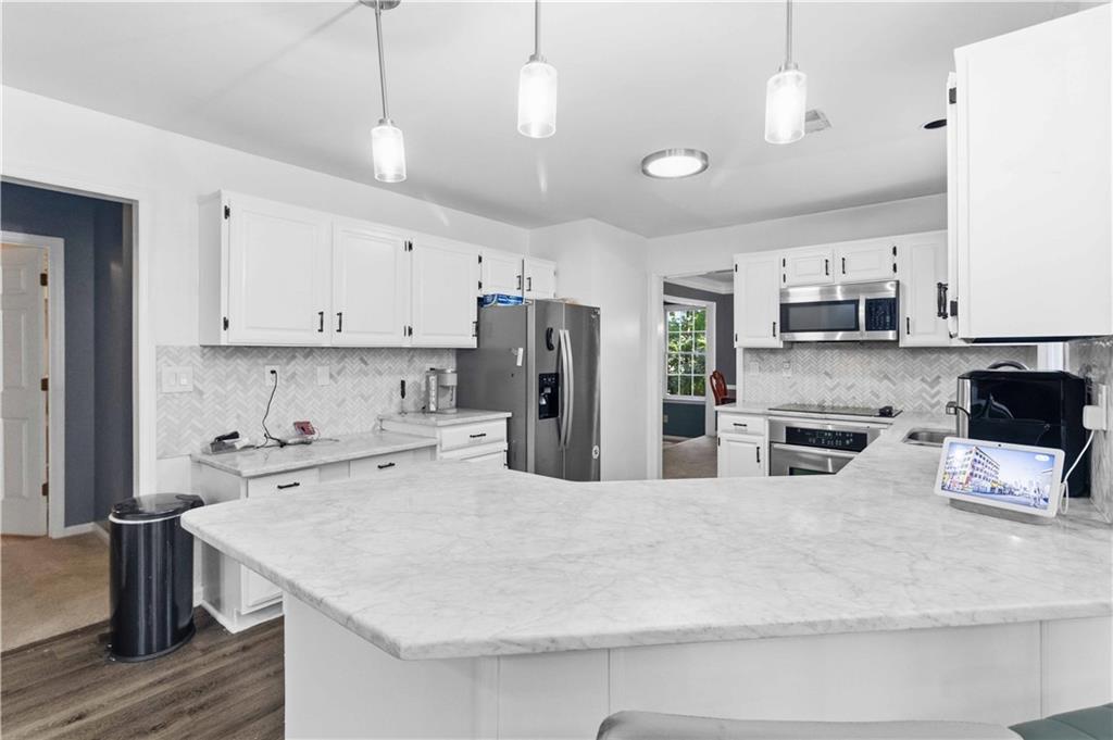 1180 Roseberry Court