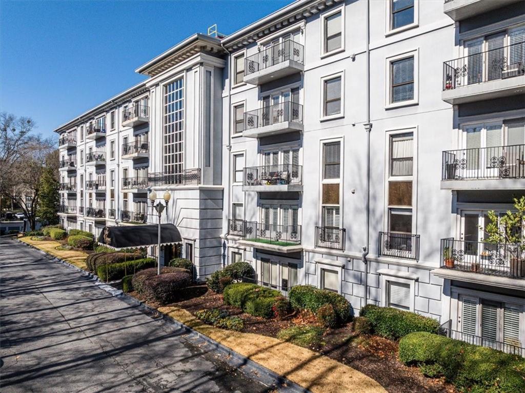 3201 Lenox Road NE 19