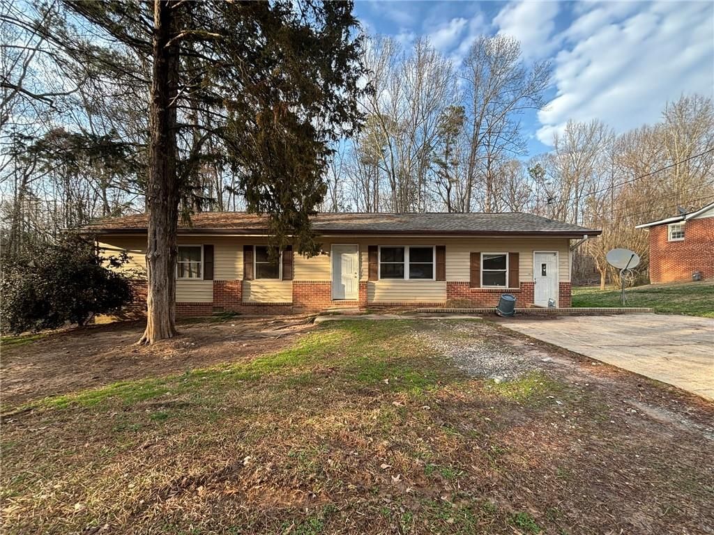Photo of 676 Hog Liver Road, Carrollton, GA 30117 (MLS # 7727041)