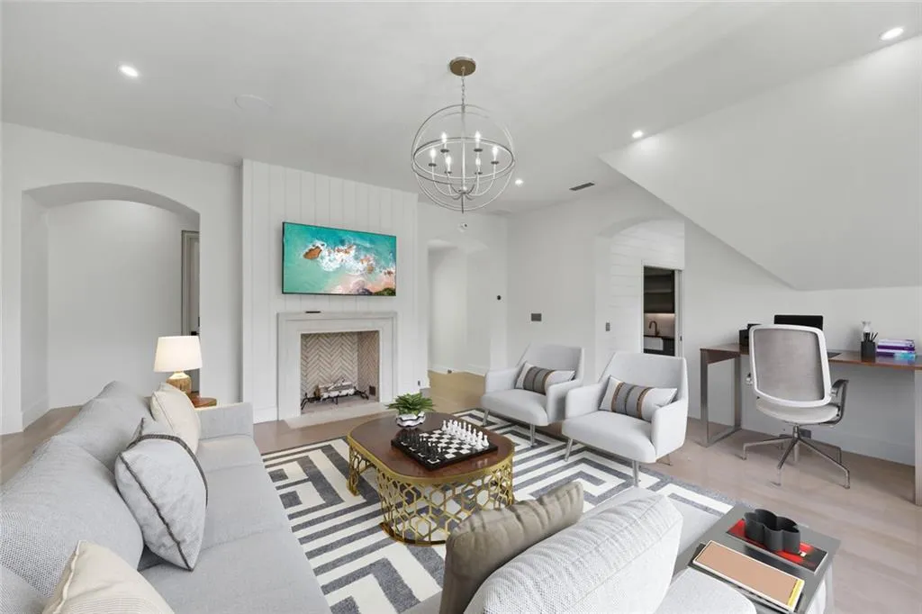 Sandy Springs, Georgia 30327, United States, 7 Bedrooms Bedrooms, ,10 BathroomsBathrooms,Residential,Coming Soon,163520