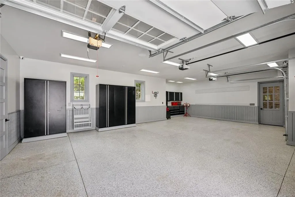 Sandy Springs, Georgia 30327, United States, 7 Bedrooms Bedrooms, ,10 BathroomsBathrooms,Residential,Coming Soon,163520