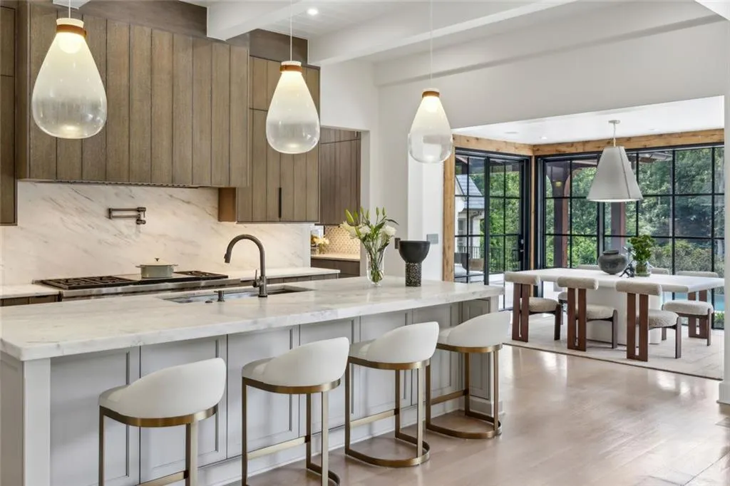 Sandy Springs, Georgia 30327, United States, 7 Bedrooms Bedrooms, ,10 BathroomsBathrooms,Residential,Coming Soon,163520