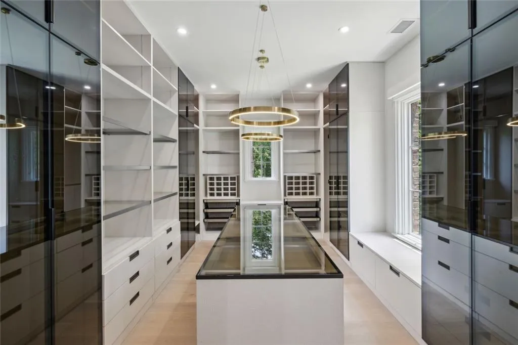 Sandy Springs, Georgia 30327, United States, 7 Bedrooms Bedrooms, ,10 BathroomsBathrooms,Residential,Coming Soon,163520