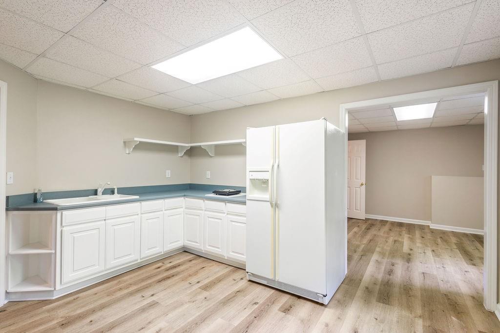 4109 Brookview Drive, Atlanta, Georgia image 37