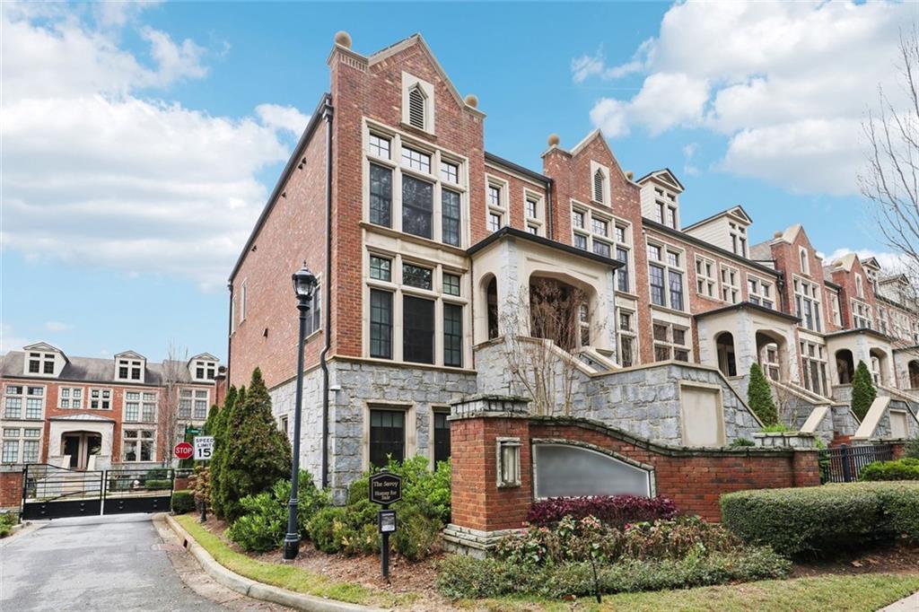 2926 Hermance Drive NE