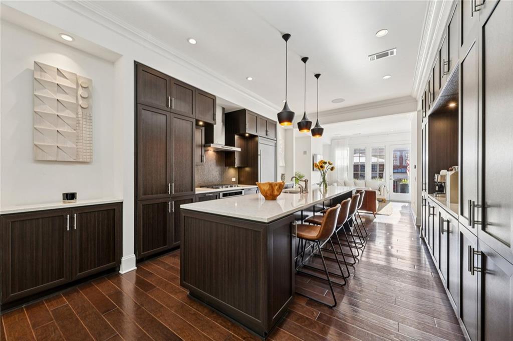 2926 Hermance Drive NE