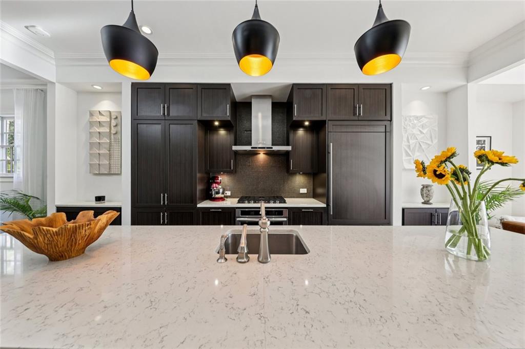 2926 Hermance Drive NE