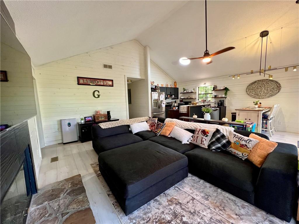 174 Sassafras Mountain Trail