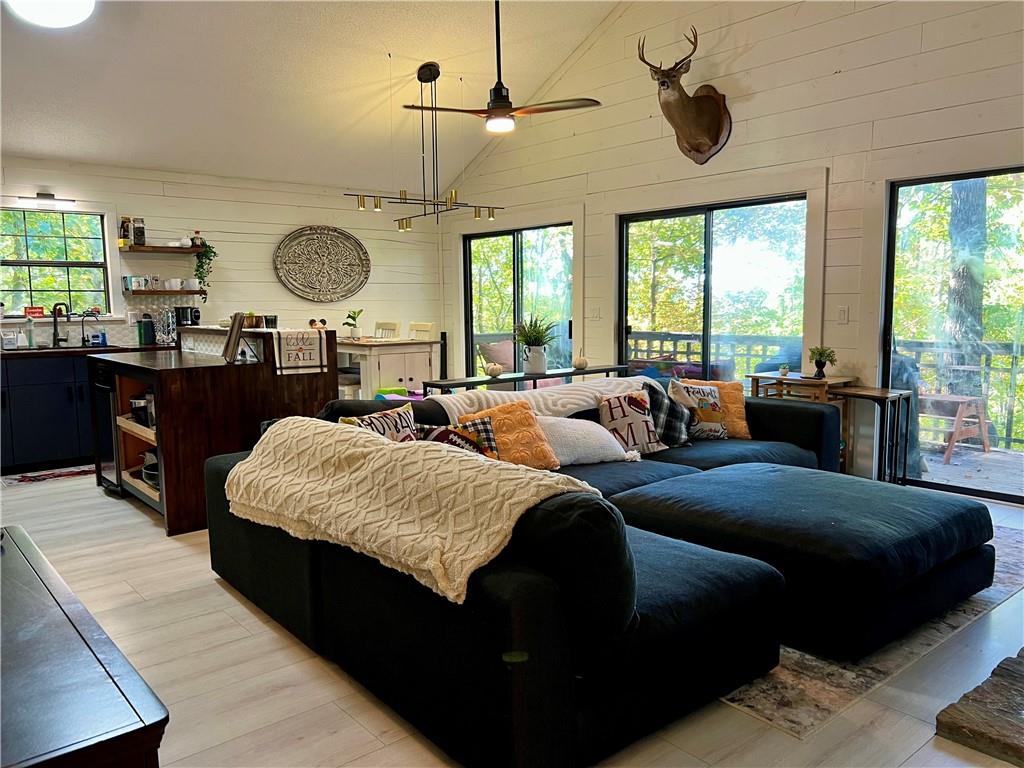 174 Sassafras Mountain Trail