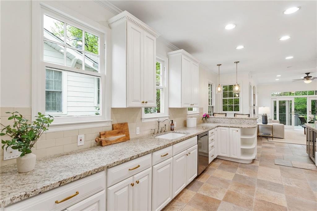 6 Arc Way, Atlanta, Georgia image 13