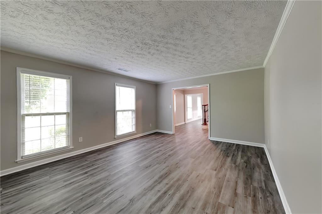 650 Lake Forest Court