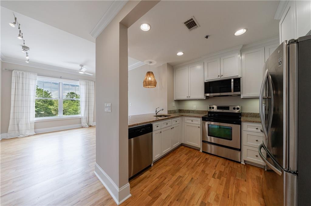 2255 Peachtree Road NE 620
