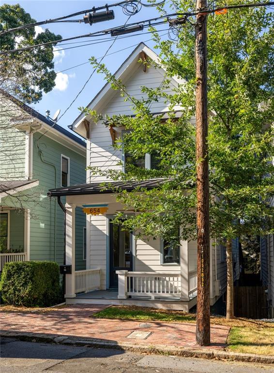 654 Woodward Avenue SE