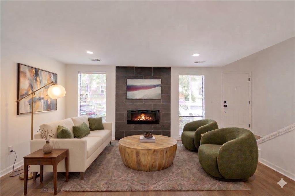1079 Riverbend Club Drive SE