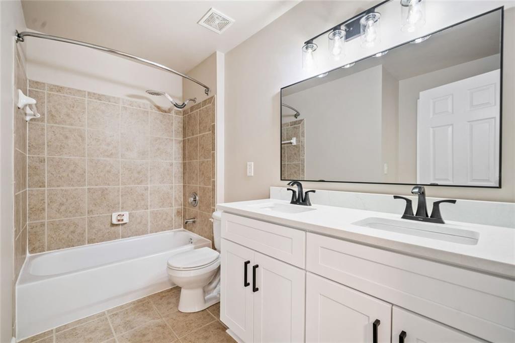 121 Brendylynn Trace, Woodstock, Georgia image 34