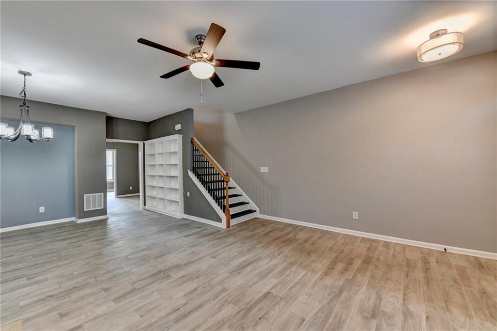 4422 Grove Field Park