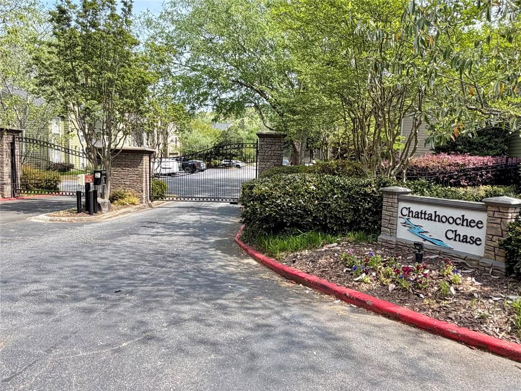 1148 Riverbend Club Drive SE