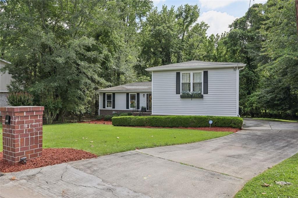 1487 W Bend Creek Court