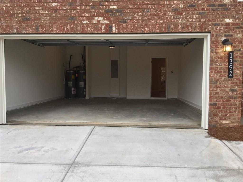 1392 Weatherbrook Circle