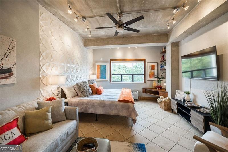 131 E BROAD Street #503