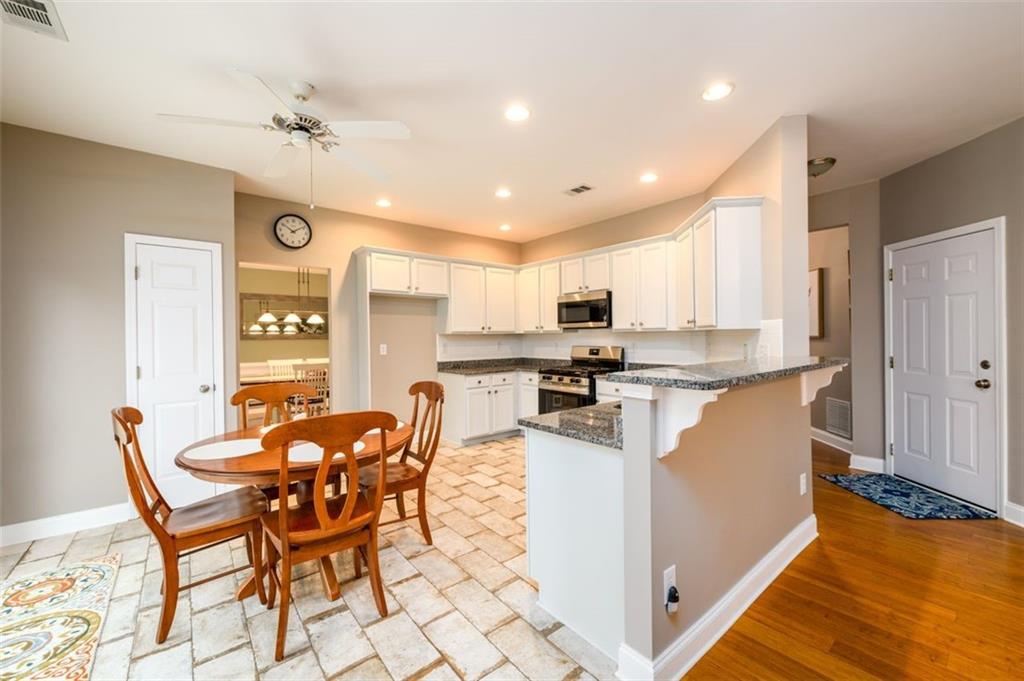 4015 Embassy Way, Lilburn, Georgia image 15