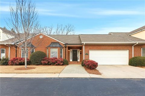 Condo For Sale - 3170 Haynes Drive<br/> Hall County, Gainesville, GA 30506