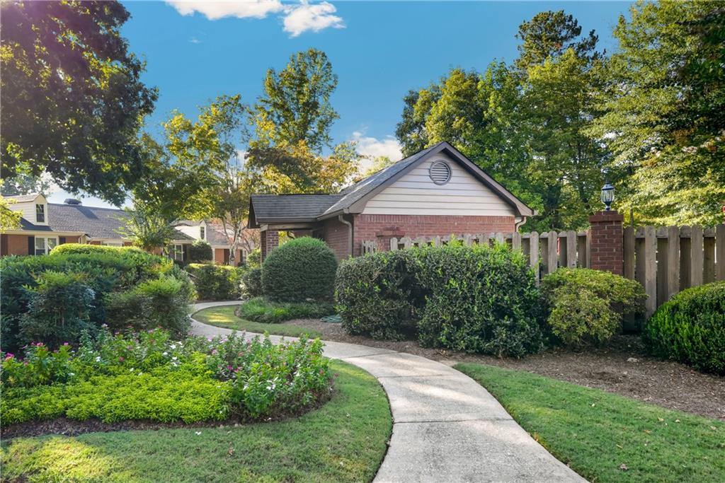 6421 Deerings Lane, Peachtree Corners, Georgia image 31