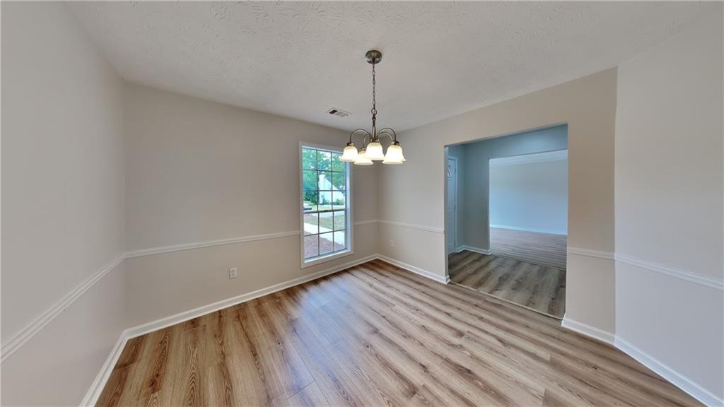 1229 Huntington Place Circle, Lithonia, Georgia image 2