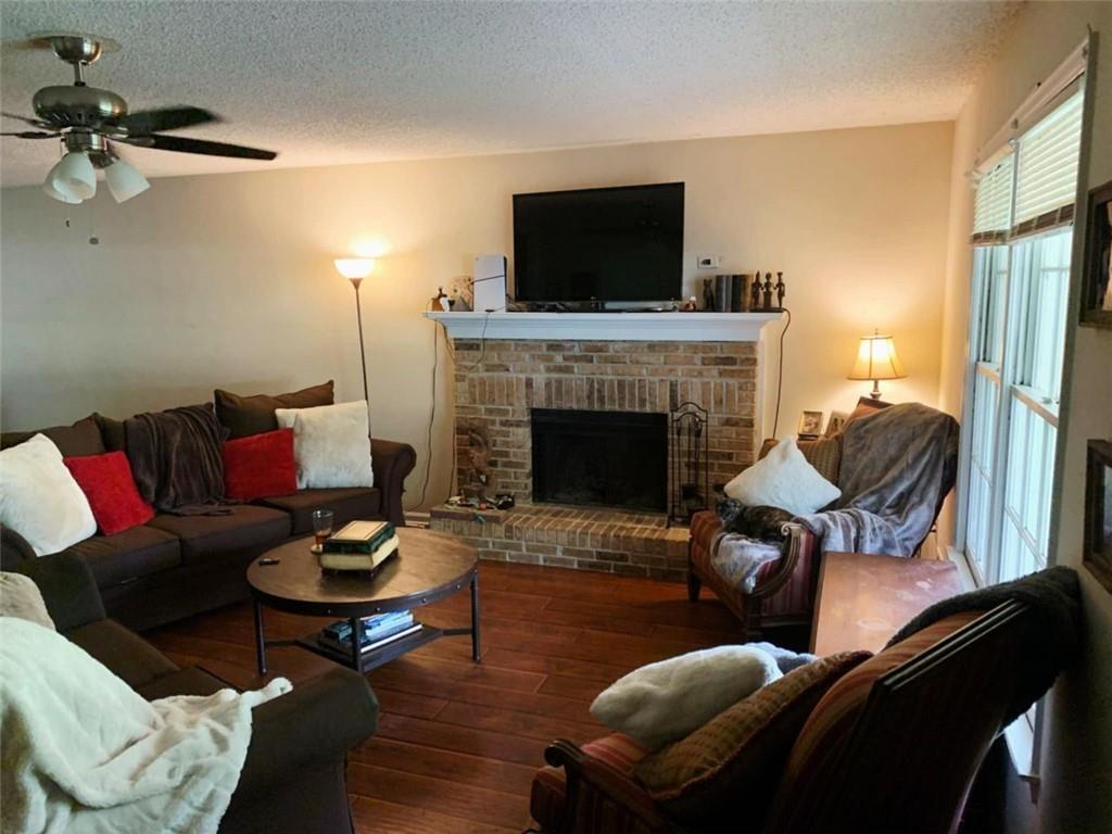 937 SONNY BOY Lane