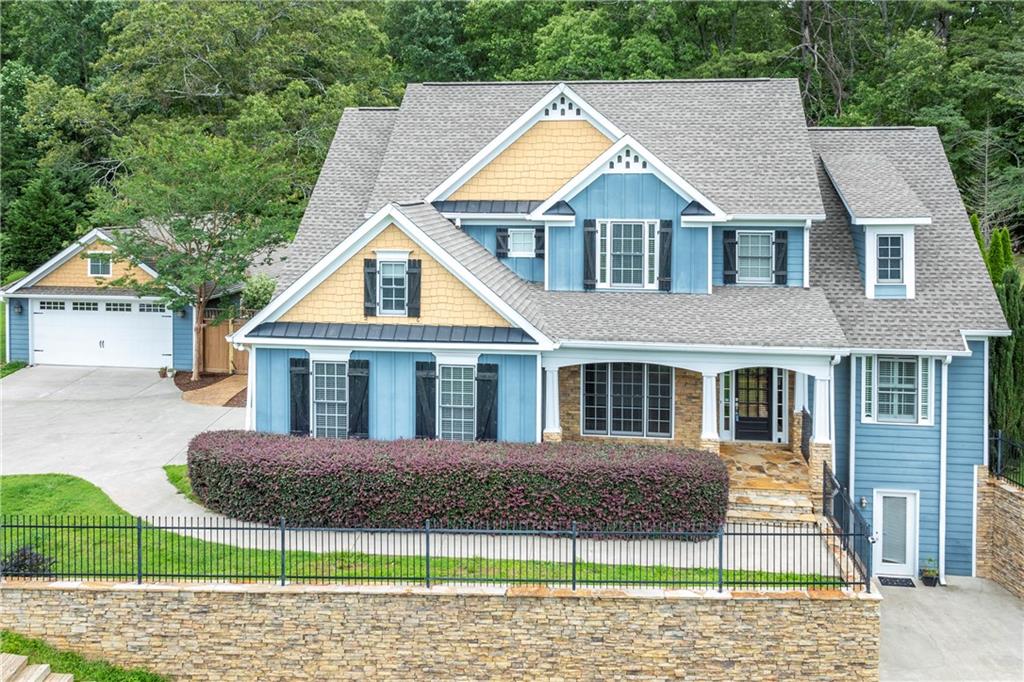 105 Stonewood Trail