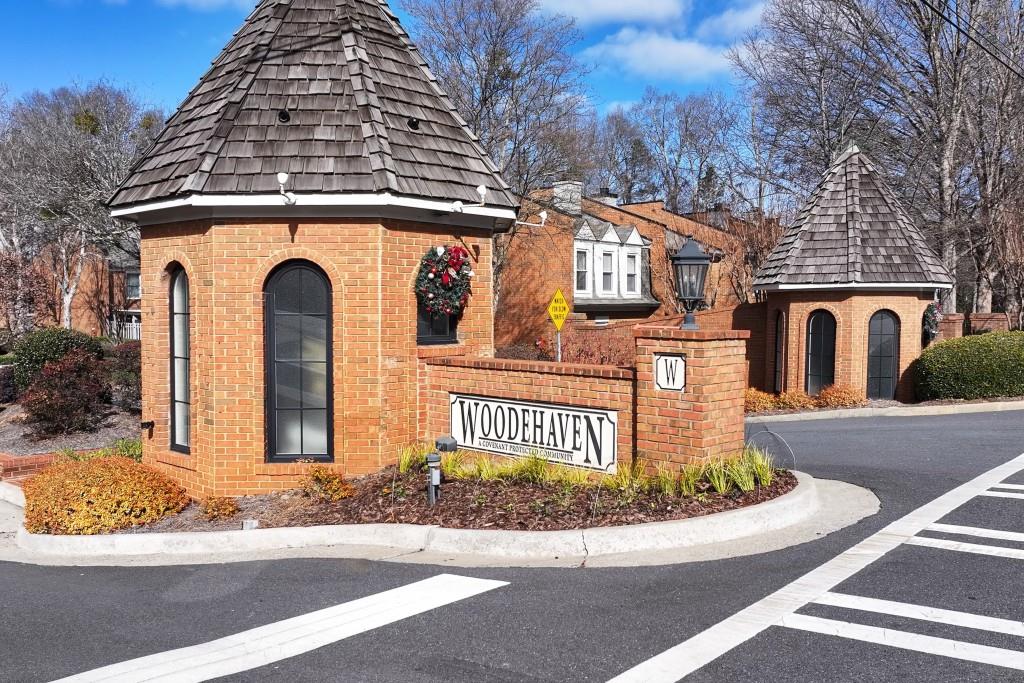 4138 Crape Myrtle Lane