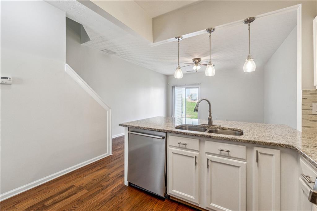 1363 Penhurst Drive, Lawrenceville, Georgia image 11