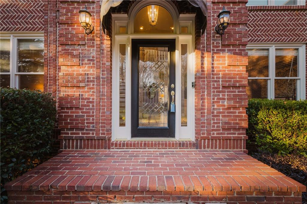 5020 Hickory Hills Drive