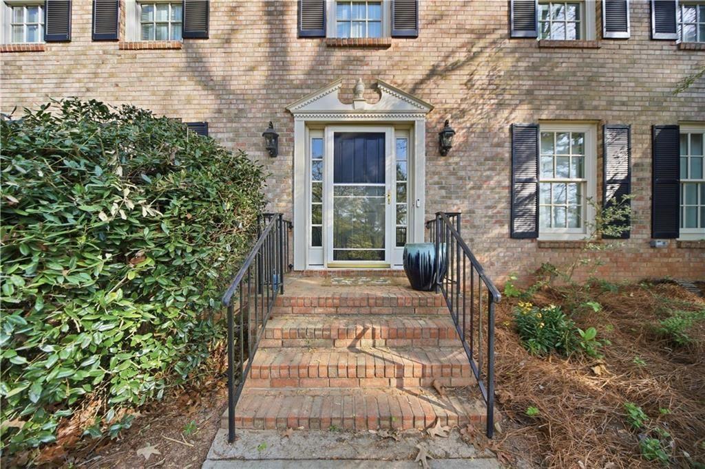 1782 Corners Court