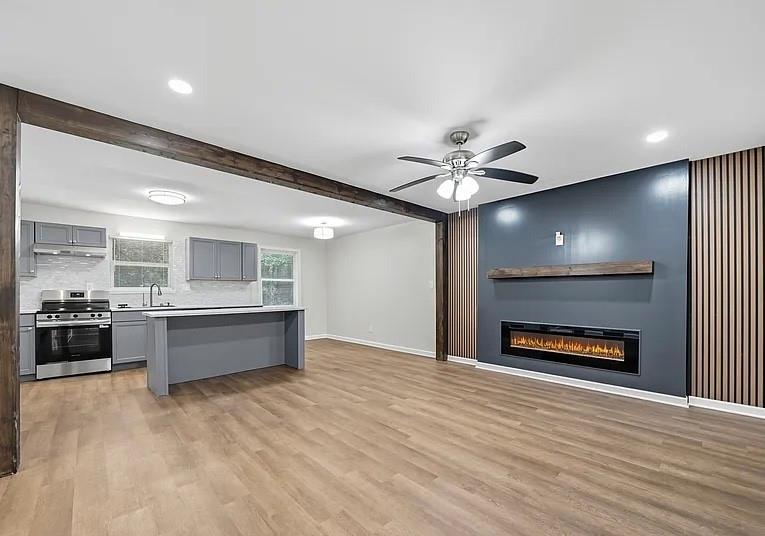 5420 Herndon Blvd