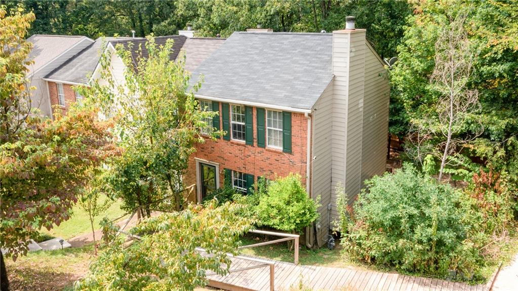 1657 Cedar Bluff Way