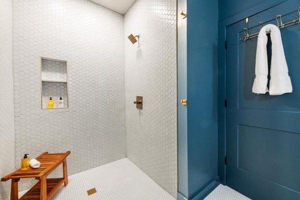 604 LINWOOD AVE NE, ATLANTA, GA 30306 - Image 232195dd7cf3efc8824cc59d7800a164/3984791042