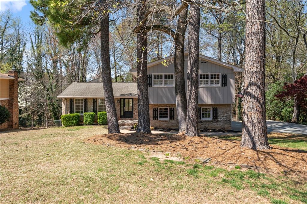 3937 Locklear Way