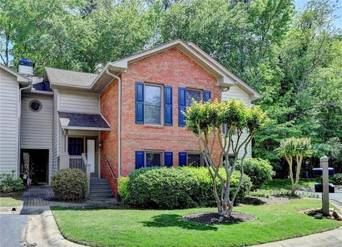 Photo of 510 Garden Court, Atlanta, GA 30328 (MLS # 7686909)