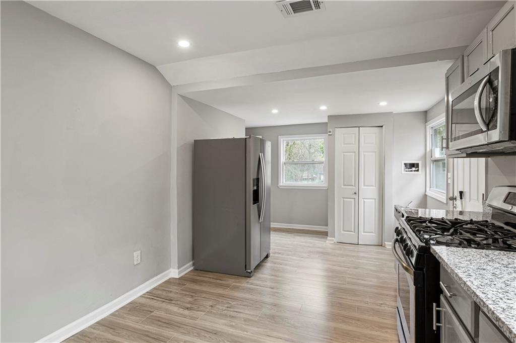 2309 Carver Drive, Atlanta, Georgia image 7