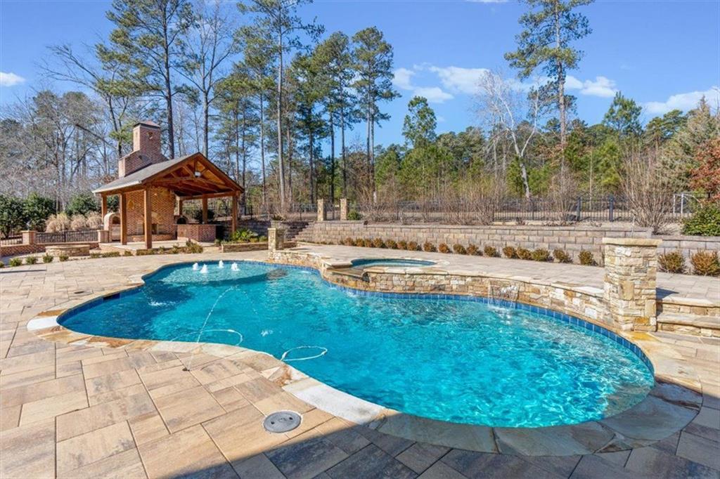 142 Nelson Boulevard NW