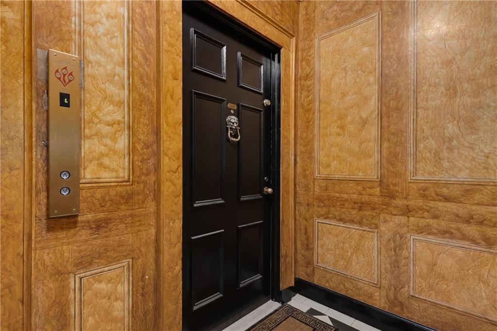 1325 Peachtree Street NE 401