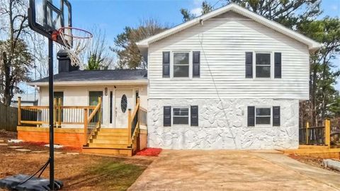 Homes For Sale - 3221 Bromley Rowe<br/> Duluth, GA 30096