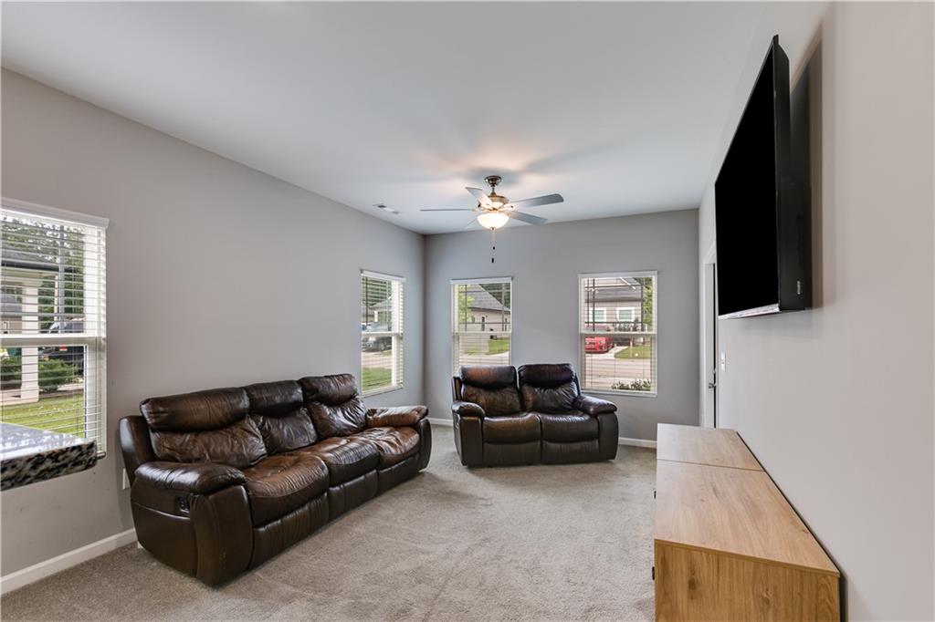 110 Chalfont Circle, Carrollton, Georgia image 7