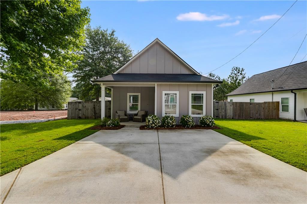110 Chalfont Circle, Carrollton, Georgia image 2