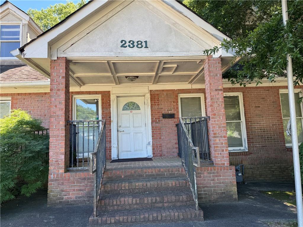 2381 Shallowford Terrace