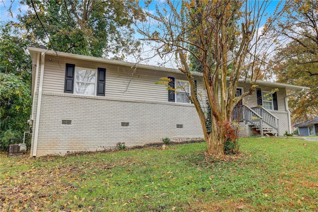 1101 White Oak Avenue SW