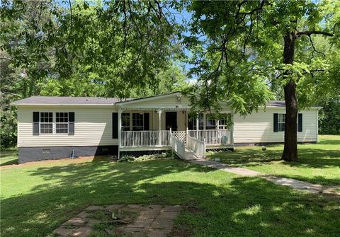 Homes For Sale - 6675 Millwood Road<br/> Cumming, GA 30041