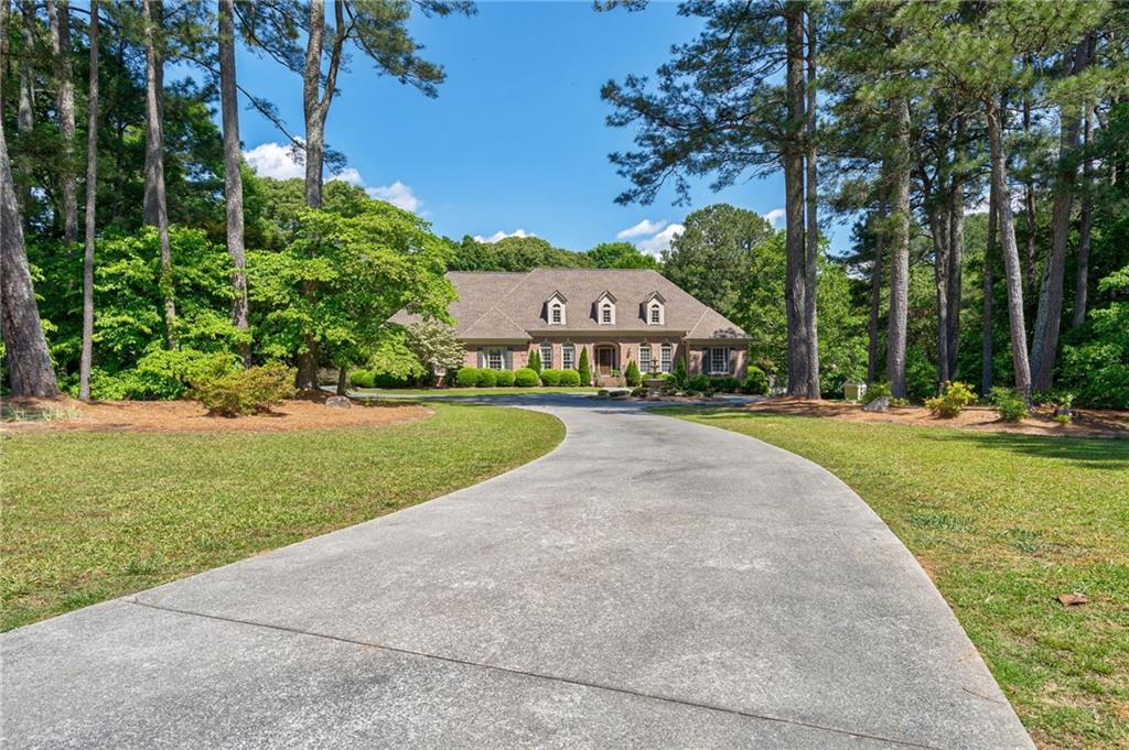 1551 Pharrs Rd.